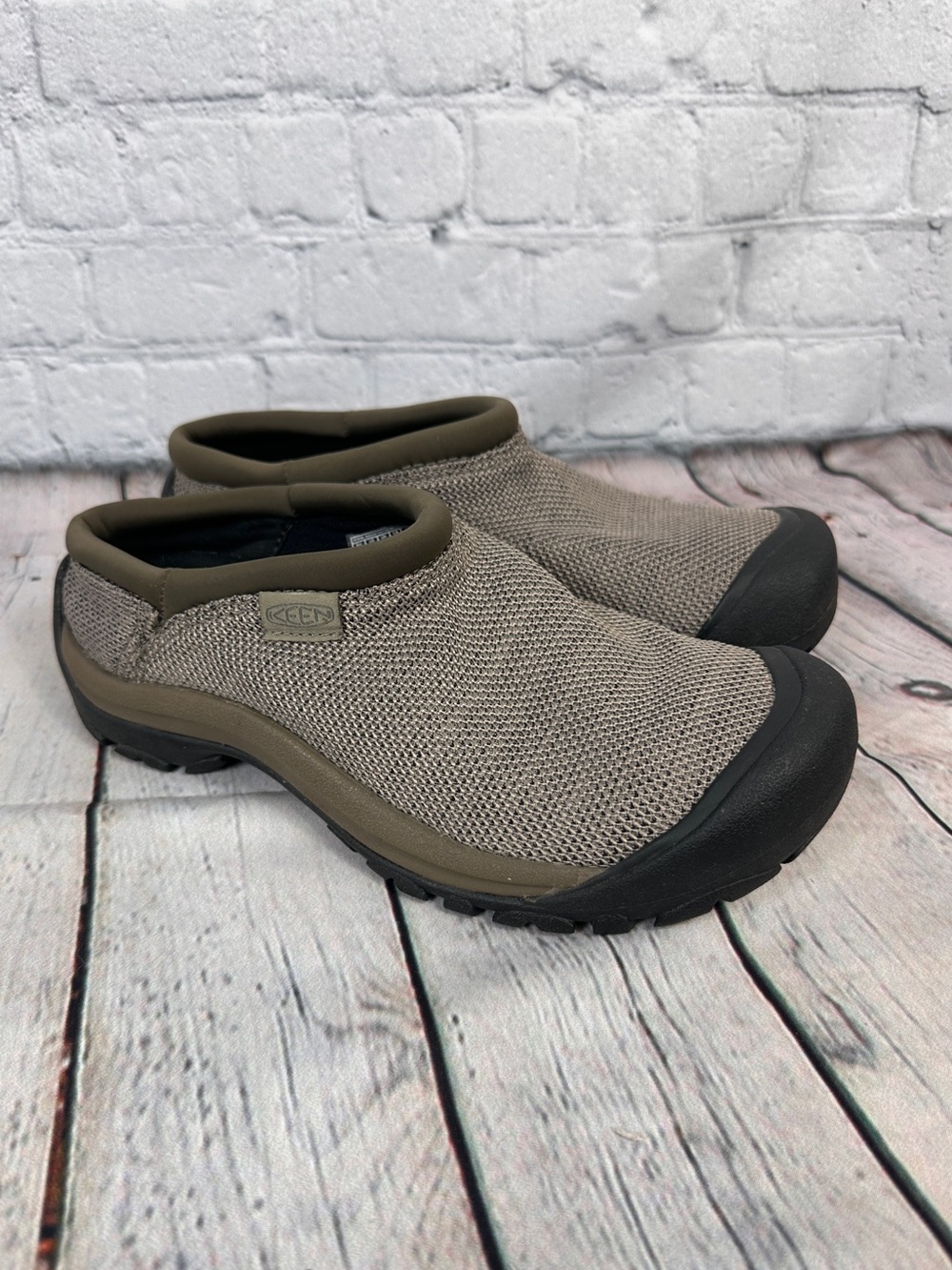 Keen Women's Kaci Slide Mesh Clogs And Womens Size Us 8.5 Uk 6